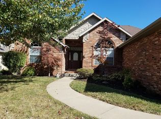 807 E Shoreline Dr, Ozark, MO 65721