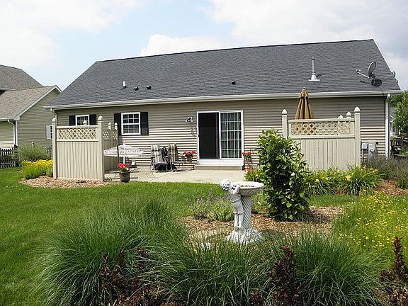 4th image of 705 S Balsam Dr