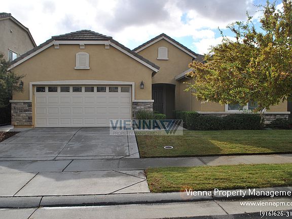 2nd image of 109 Hightrail Ct