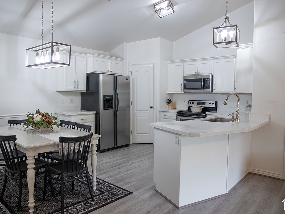 1st image of 518 S 2150 W APT 304