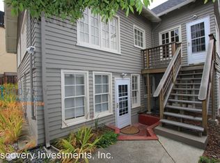 1026 Hollywood Ave, Oakland, CA