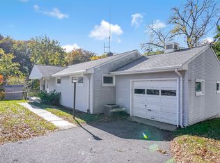 11 Carpet St, Enfield, CT 06082