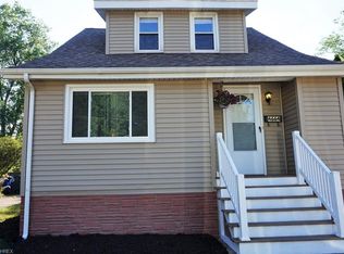 4664 Brookwood Dr, Brooklyn, OH 44144