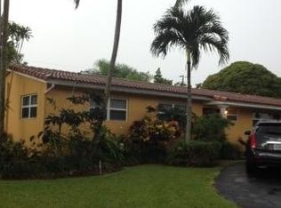 8190 NW 90th St, Medley, FL 33166