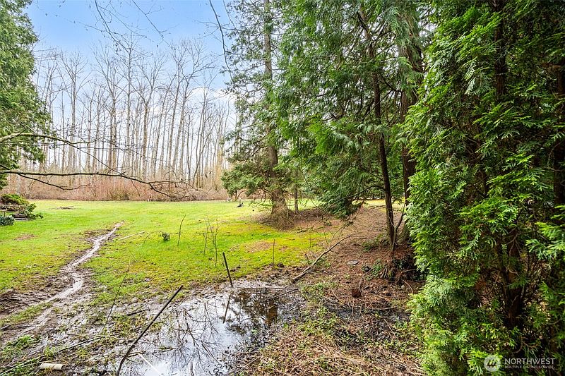 2nd image of 7876 Crocket Road