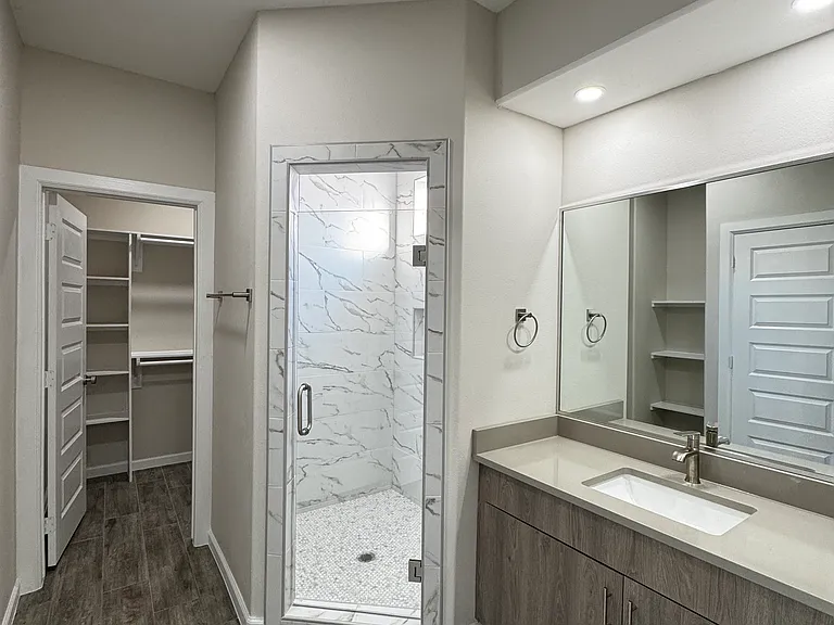4004 Ventura Ave #2 — Photo 8