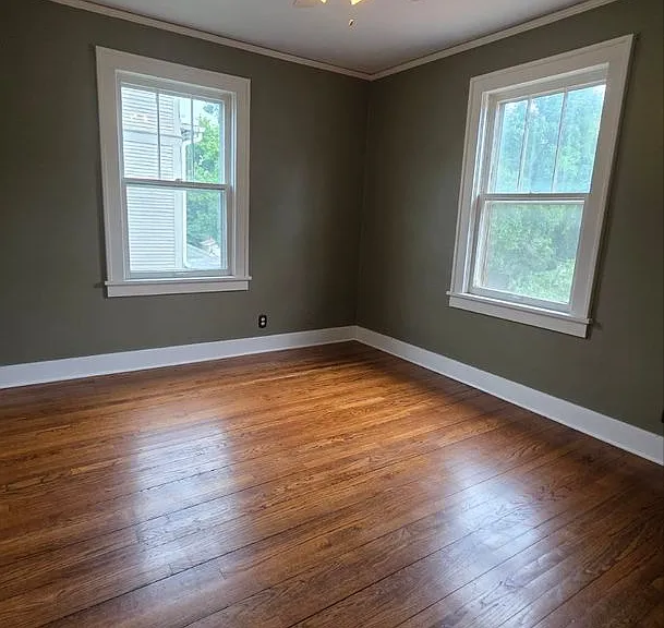 Beautiful 2BR 1BA unit w/ Covered Porch in Downtown Liberty — Photo 7