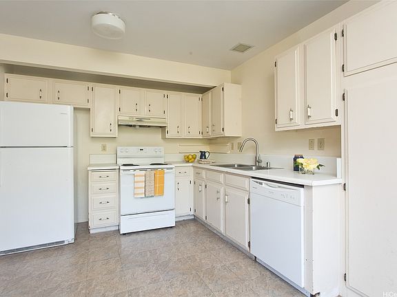 3rd image of 1130 Wainiha St APT C