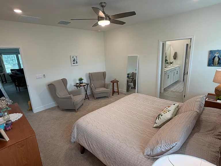12710 NW 13th Ln — Photo 11
