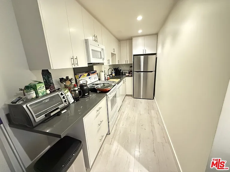 2857 N Los Felices Rd #207 — Photo 3