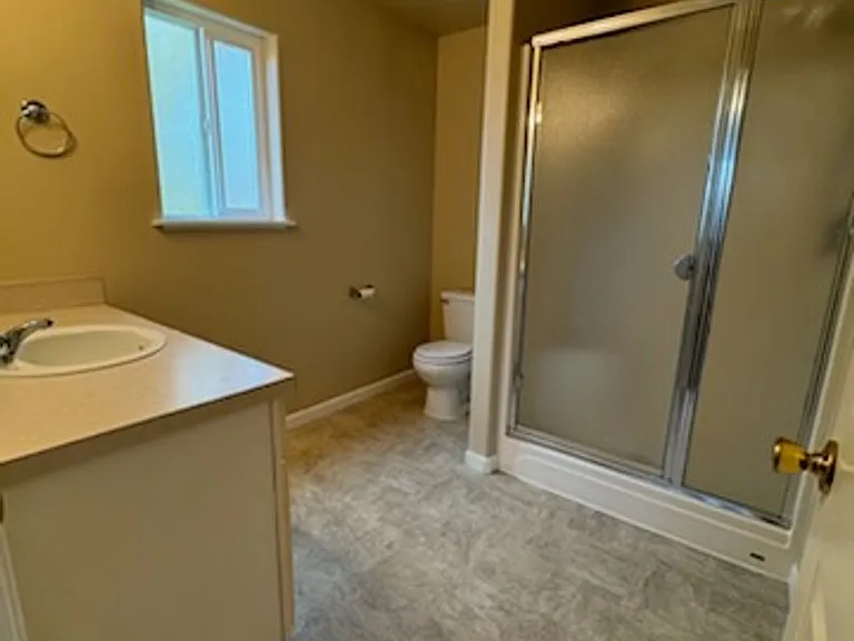 138 Crestview Ter — Photo 11