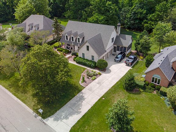 5th image of 8824 Chateau Dr NW