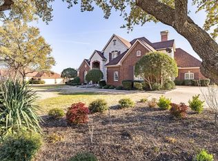 304 Parkview Dr, Sunnyvale, TX 75182