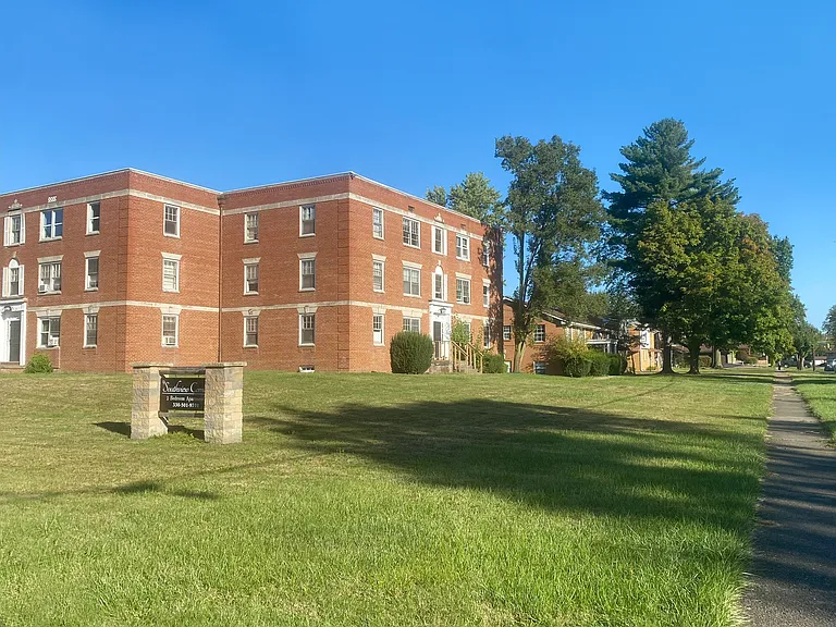 2661 South St SE #J — Photo 29