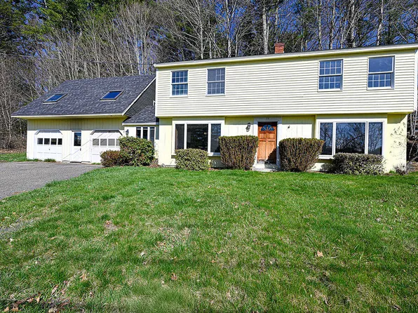 28 Ridgewood Road, Eliot, ME 03903