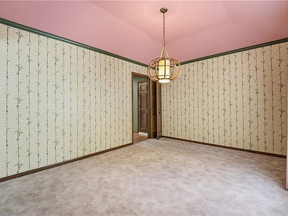 5th image of 4320 S Dover Ave