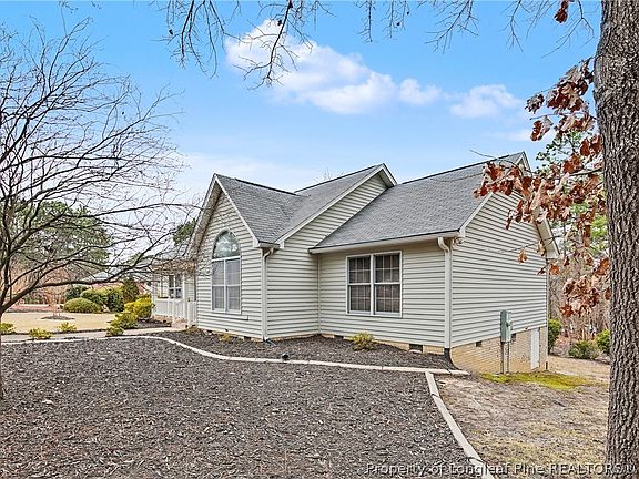 2nd image of 10 Magnolia Ct