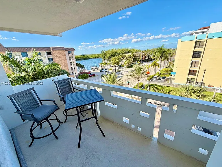 3111 N Ocean Dr #401 — Photo 11