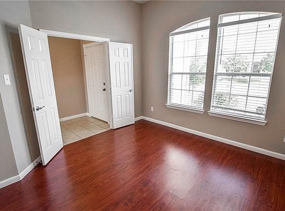 5th image of 8459 Creekbluff Dr