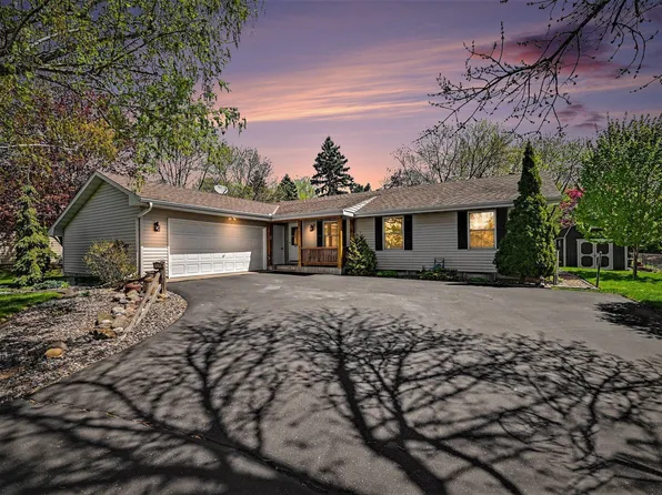 7619 Meadowmoor Dr NE, Fridley, MN 55432