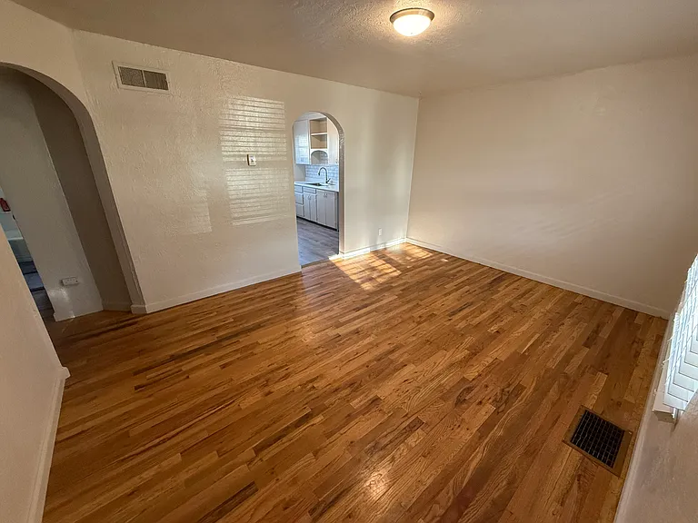 1252 Elm Ave #1252 — Photo 3