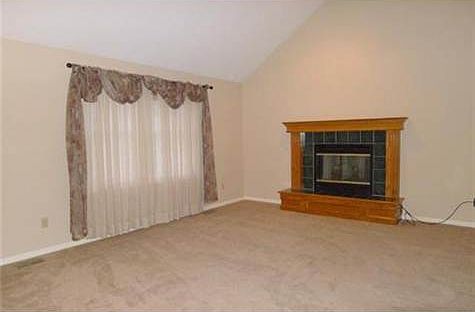 2nd image of 4609 NE Jamestown Dr