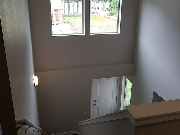 5th image of 784 Fox St #2288