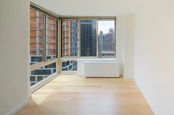 Rented by REAL New York | media 2