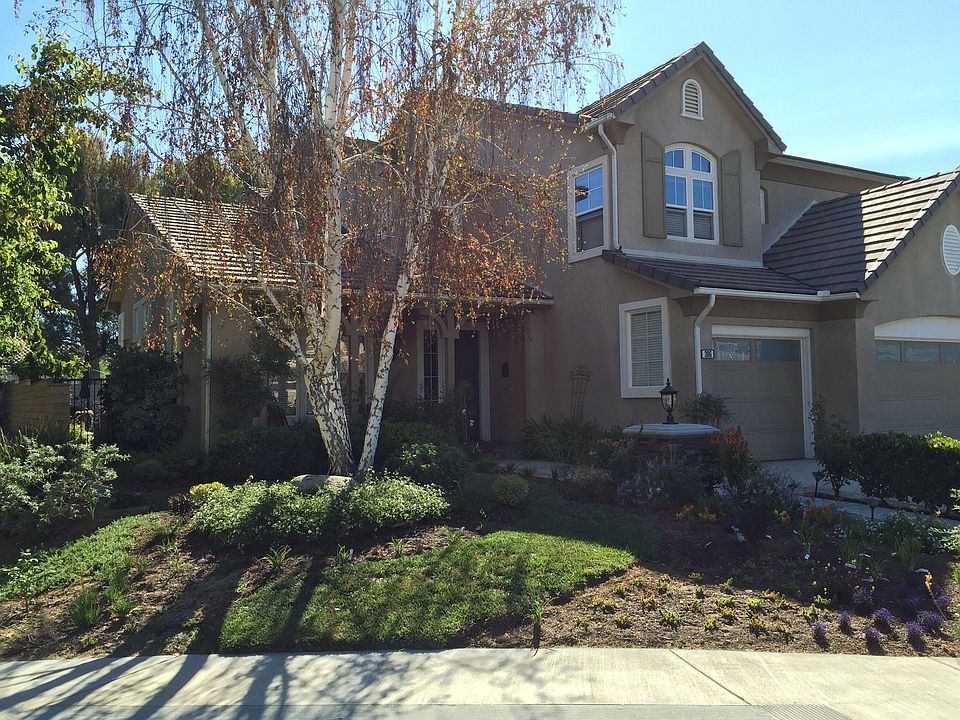 2nd image of 306 Hill Valley Ct