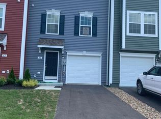 51 Cecily Way, Ranson, WV 25438