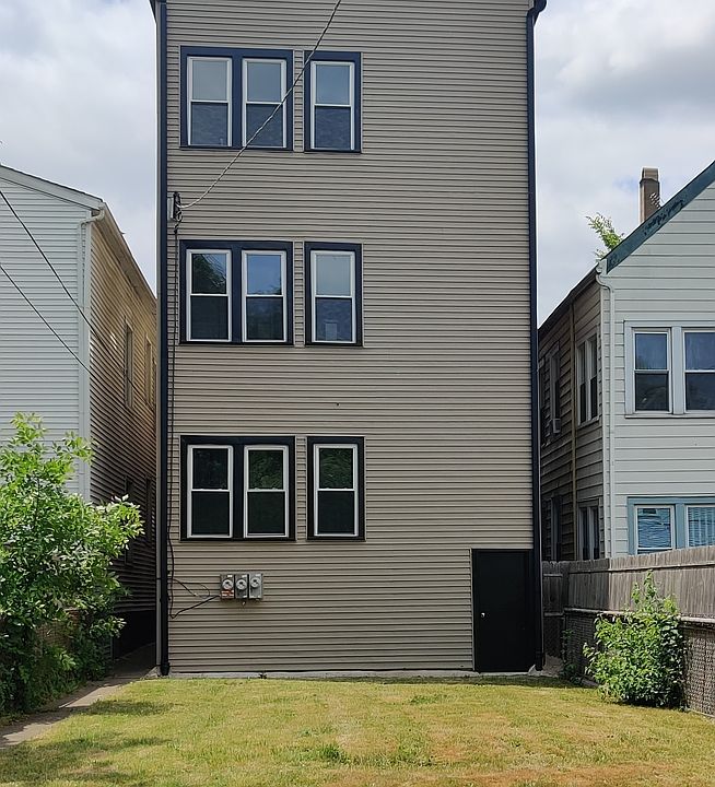 2nd image of 5247 S Hermitage Ave