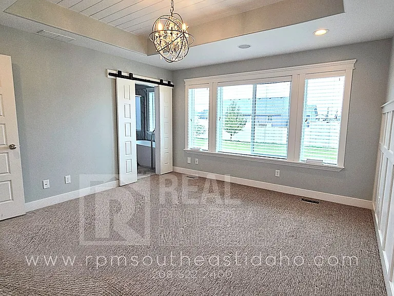 4802 Porter Dr — Photo 8