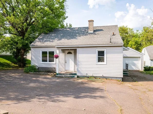 807 Prospect Ave W, Cloquet, MN 55720