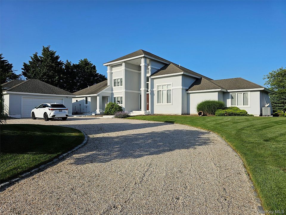 1st image of 18 Pine Tree Lane