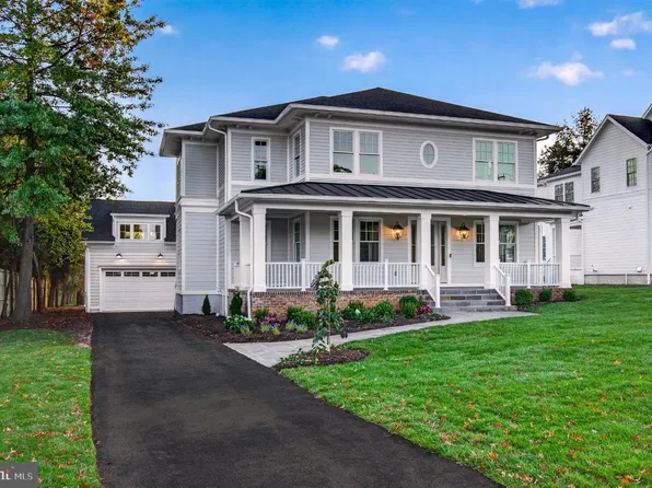 1208 Janneys Ln, Alexandria, VA 22302