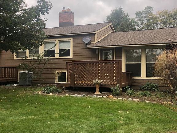 3rd image of 2337 Parkwood Ave