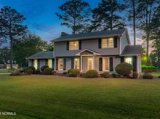 1431 Robin Hood Rd, Greenville, NC 27834