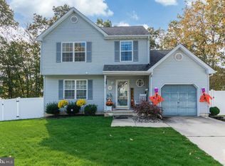 12 Country Club Rd, Pine Hill, NJ 08021