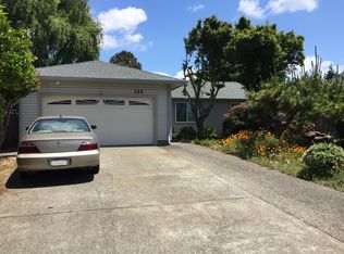 122 Brittain Ln, Santa Rosa, CA 95401