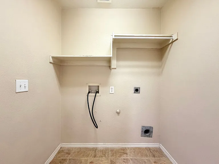 2224 Stonepark Pl — Photo 24