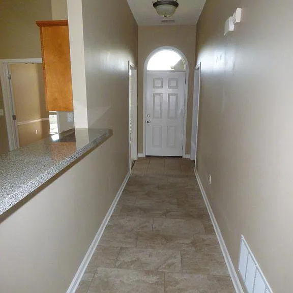 2777 Rutherford Dr — Photo 2