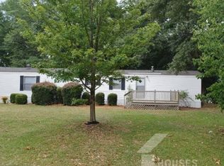 154 Schoolyard Rd, Boiling Springs, SC 29316