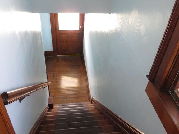 4th image of 449 10th St #2