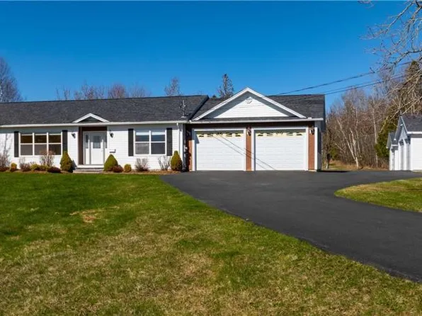 764 Bayview Dr, Saint Andrews, NB E5B 2N1