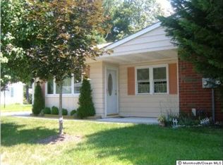 3 Utah Dr, Whiting, NJ 08759