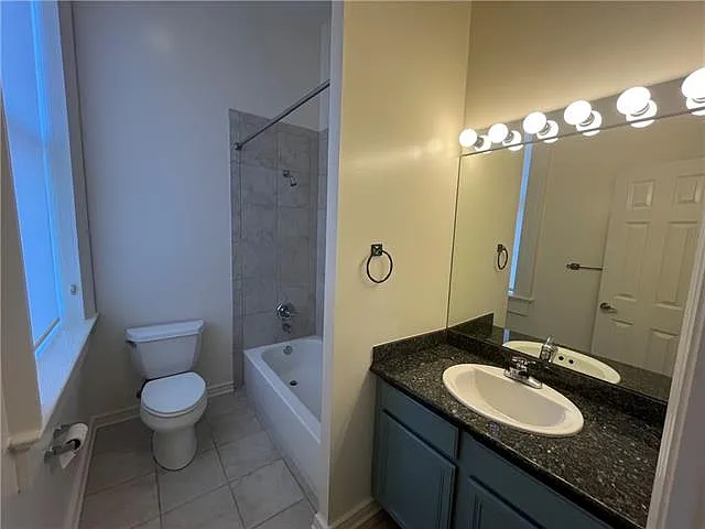 237 Dauphine St #7 — Photo 17