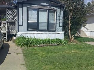 3805 NW Ash Ct, Lincoln, NE 68521
