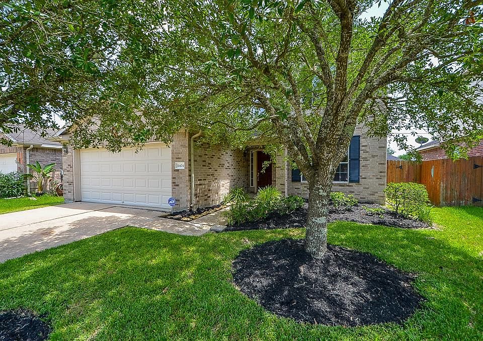 1st image of 11404 Hidden Bay Dr