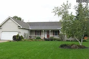 5306 Apple Creek Dr photo 1