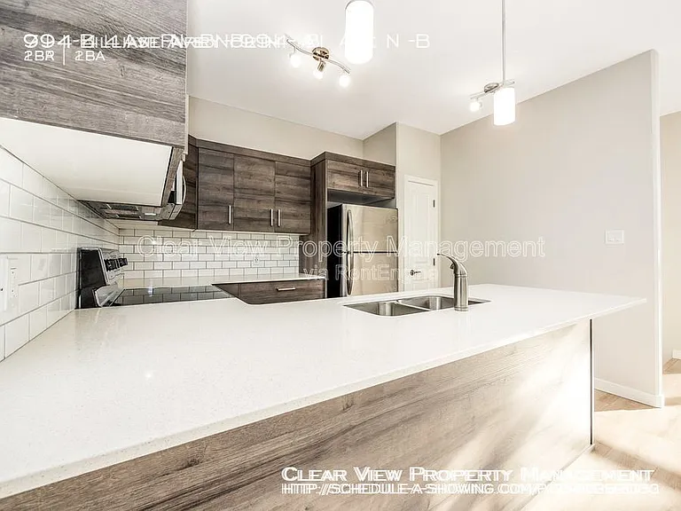 710 Lillian Parry Pl N #UPPER LEVEL — Photo 3